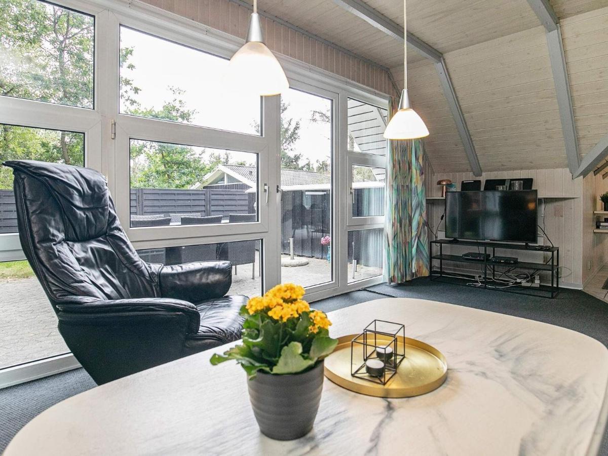 Holiday Home Blavand Cccv Bagian luar foto