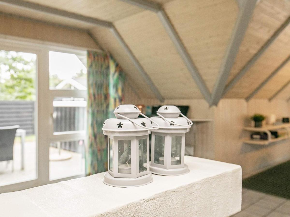 Holiday Home Blavand Cccv Bagian luar foto