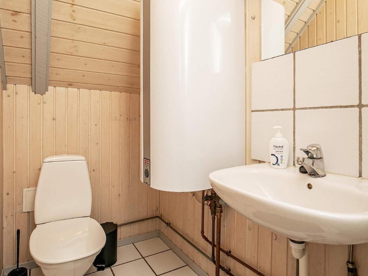 Holiday Home Blavand Cccv Bagian luar foto